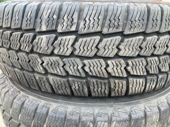 195/70R15c - 2
