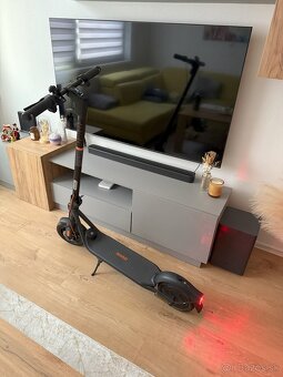 Elektrická kolobežka Nineboot Kickscooter F2 Pro E - 2