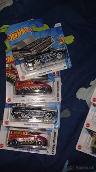 Hotwheels - 2