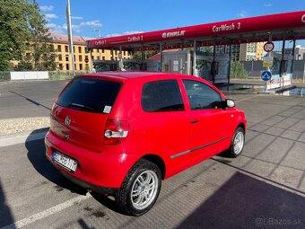 Volksvagen Fox - 2