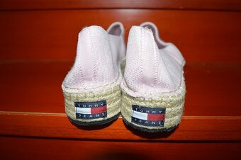 predam nove espadrilky/topanky Tommy Hilfiger - 2