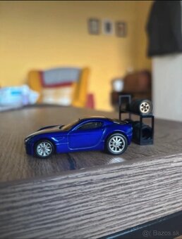 Hot Wheels/Matchbox custom modely - 2