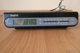 RÁDIOBUDÍK zn. SANYO - 2