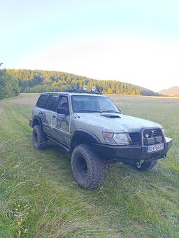 Predám Nissan patrol y61 - 2