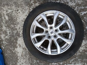 Predám zimnú kompletnú sadu na Audi a6 - 2