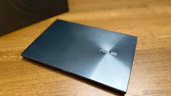 Asus Zenbook - 2