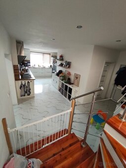 Pripravujeme predaj dvojpodlažného rodinného domu v RS - 2