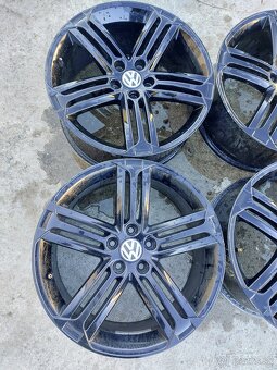 Predam sadu Golf R elektronov 5x112 r19 8J ET50 - 2