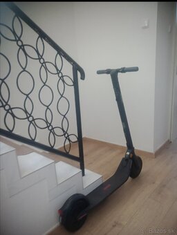 Elektrická Kolobežka Segway Ninebot E22E - 2