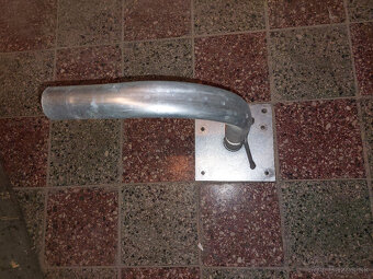 Konzola satelitnej paraboly - 2