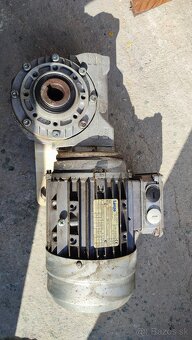 Motor 550W s prevodovkou - 2