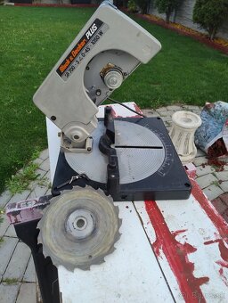 Black & Decker SR700 - 2