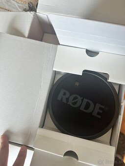 RODE NT1 5th Generation + stojan + štúdiove sluchadla - 2