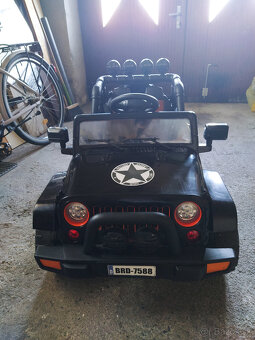 Detské elektrické autíčko JEEP - 2