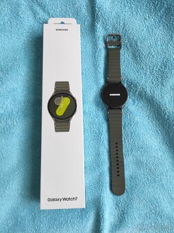 Smart hodinky Samsung Galaxy Watch7 velkost 44 mm s Wear OS - 2