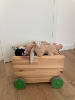 IKEA FLISAT drevený vozík na kolieskach - 2