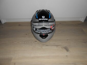 Predam krasnu novu moto prilbu znacky SHARK EVO GT SEAN - 2