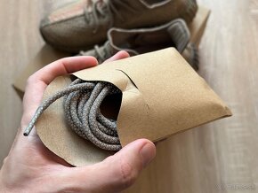 Yeezy Boost 350 V2 Sand Taupe 43 1/3 - Originál - 2