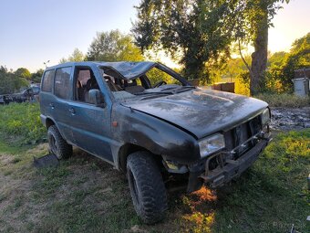 Terrano 2.4 91kw - 2