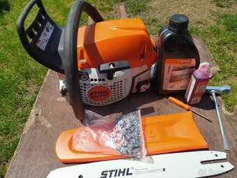 Stihl MS251 - 2