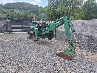 Traktor,bager - 2