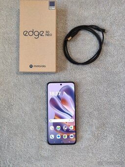 Motorola Edge 50 Neo, Šedý 256GB,8GB RAM - 2