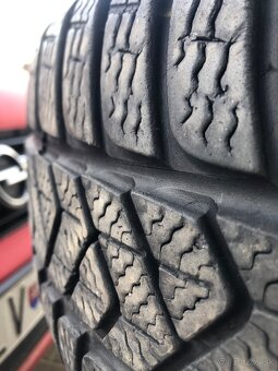 Zimne pneu 215/60r16 - 2