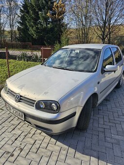 Volkswagen golf 4 1.6 benzín - 2