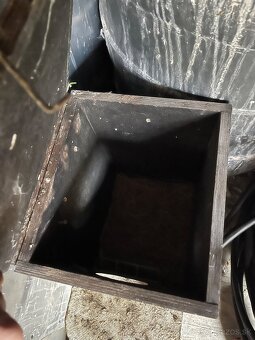 Klietka pre vtáctvo + domčeky na hniezdenie . - 2