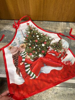 Vianočná detská zástera s chňapkou - 2