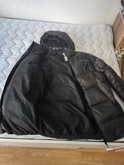 Čierna bunda Tommy jeans - 2