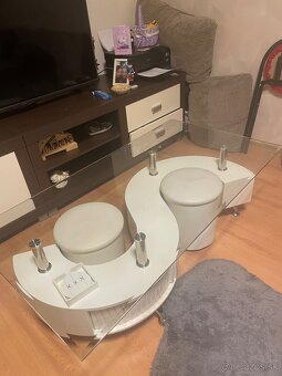 predam konferencny stolik - 2