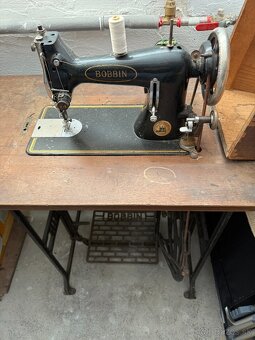 Sijaci stroj Bobbin - 2