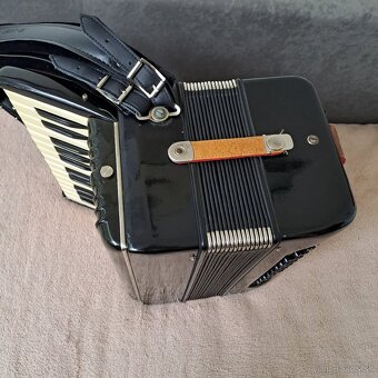 Harmonika Delicia Lignatone Rigoletto 32 basová - 2