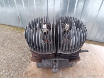 Motor Jawa 350 / 360 panelka - 2