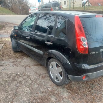 Predám Ford Fiesta bendzín 2006 5 dverové - 2