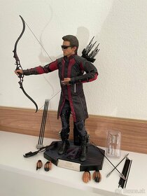 AVENGERS: AGE OF ULTRON HAWKEYE 1/6TH SCALE COLLECTIBLE FIGU - 2