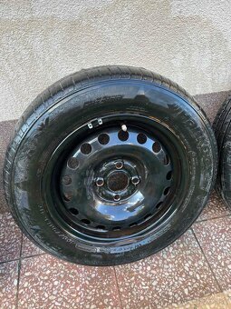Predám pneu na VW eup 165/70R14 81T - 2