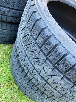 255/35 R19 Zimné pneu - 2