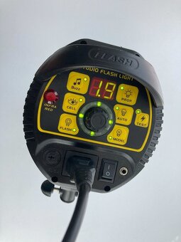 Štúdiové svetlo - Blesk NEEWER S300N - 2