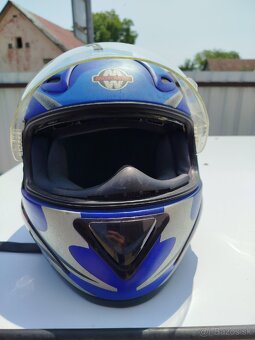 Prilba na motorku - 2