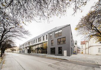 NA PREDAJ NADŠTANDARDNÉ KANCELÁRSKE PRIESTORY CENTRUM TRNAVY - 2