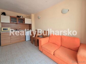 Prodej zařízeného apartmánu 2+kk s balkonem – Slunečné pobře - 2