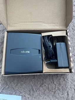 Predám router + anténu - 2