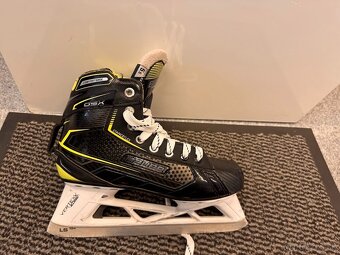 BRANKÁŘSKÉ BRUSLE BAUER GSX VEL. 39/5,5 FIT2 - 2