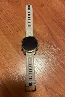 Garmin Fénix 7S Sapphire Solar – Cream Gold / Sand Silicone - 2