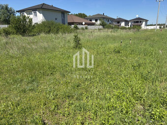 Stavebný pozemok v blízkosti golfového ihriska a kúpeľov Pie - 2