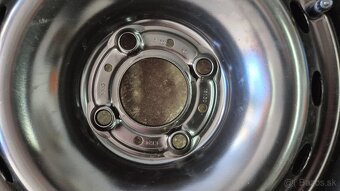 Nový plechový disk 4x108 r14,z pneumatíkou 165/70/14,Peugeot - 2