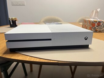 Predám xbox one S (cena dohodou) - 2