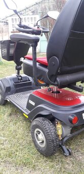 Elektrický vozík pre invalidov. - 2